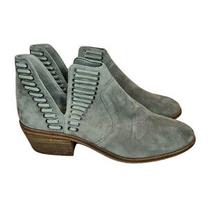 NWOT Vince Camuto Boots Taupe Women Size US 8.5 Pevista Suede Leather Ankle